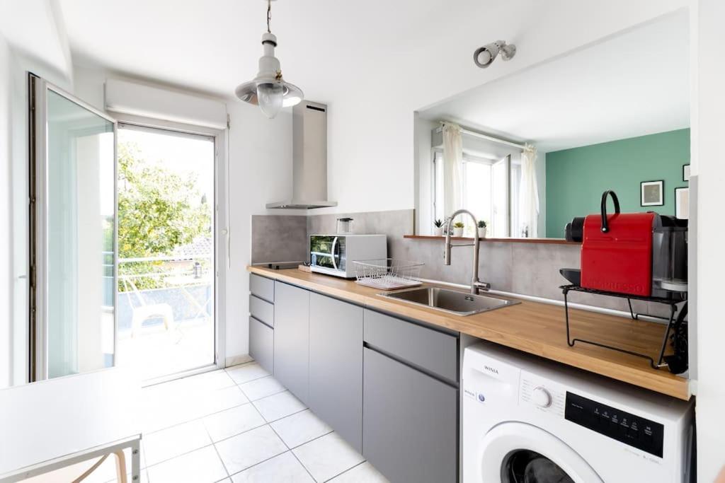 Beautiful Apartment With Terrace + Private Parking Tolosa Esterno foto